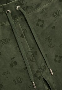 Thumbnail Image 8