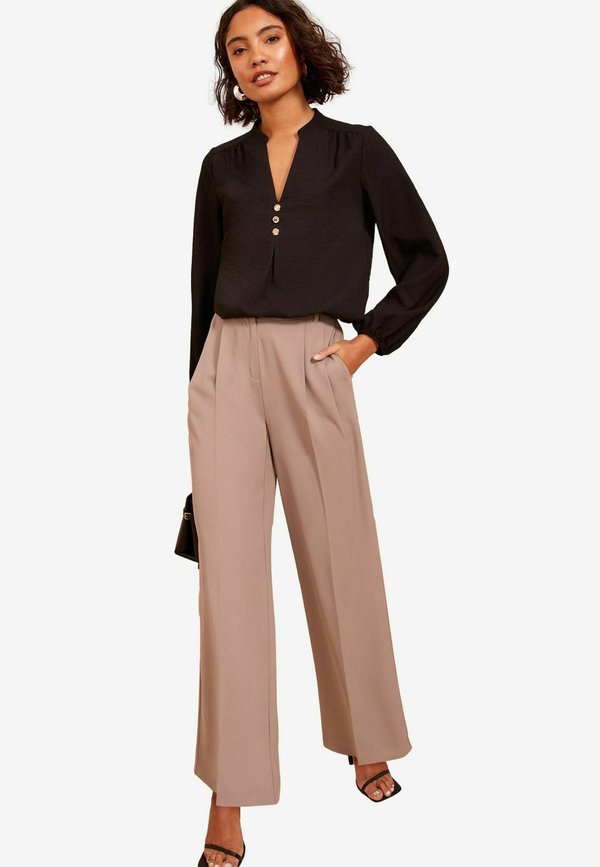 REGULAR FIT - LONG SLEEVE NOTCH NECK - Bluse