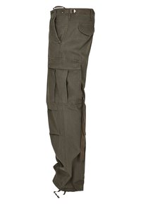 Oliwkowe spodnie cargo wykonane z wytrzymałego bawełny, z wieloma dużymi kieszeniami, ściągaczem przy kostkach oraz paskiem w talii dla regulowanego dopasowania.