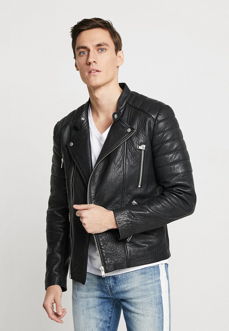 serge pariente python