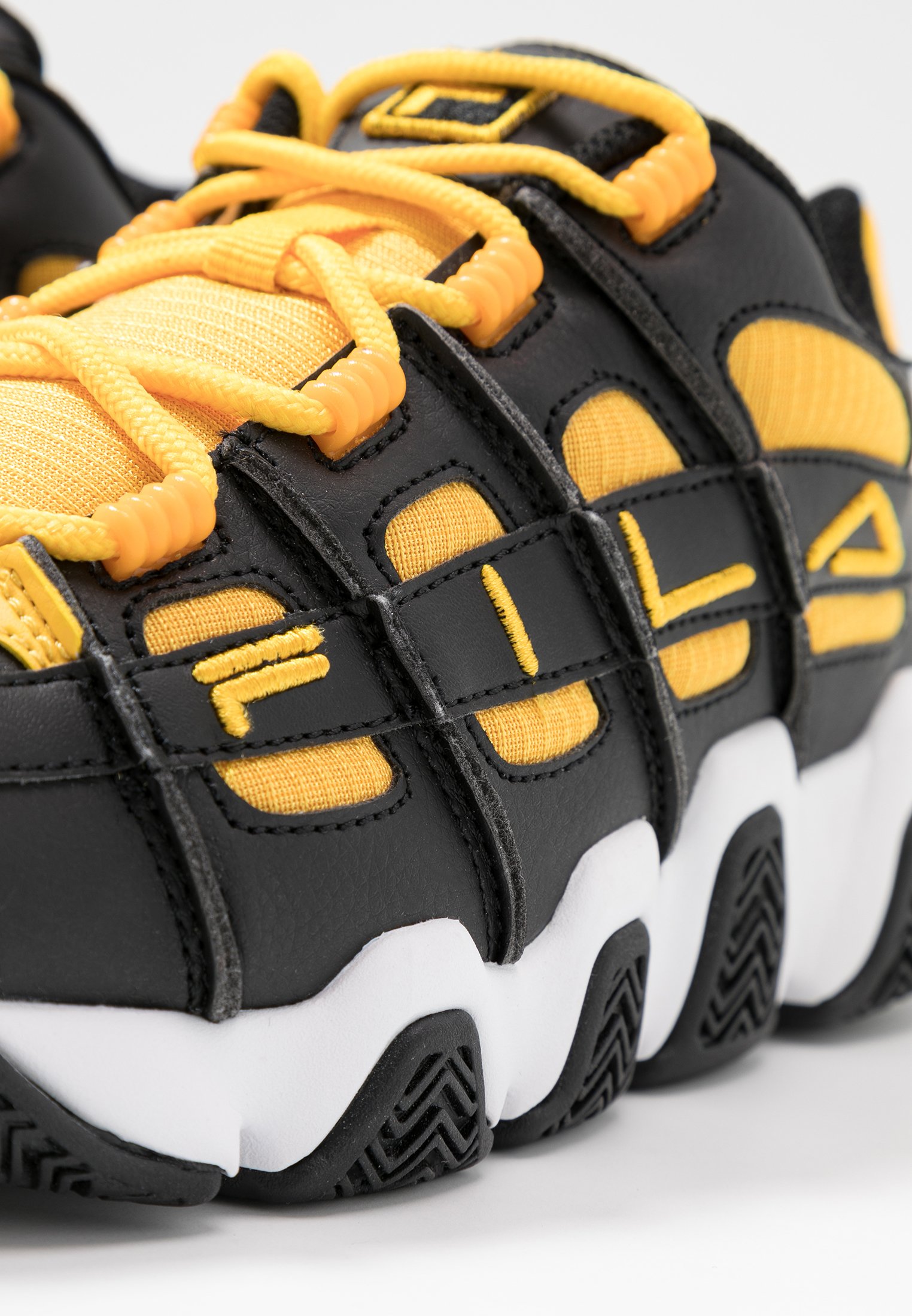 fila uproot black gold