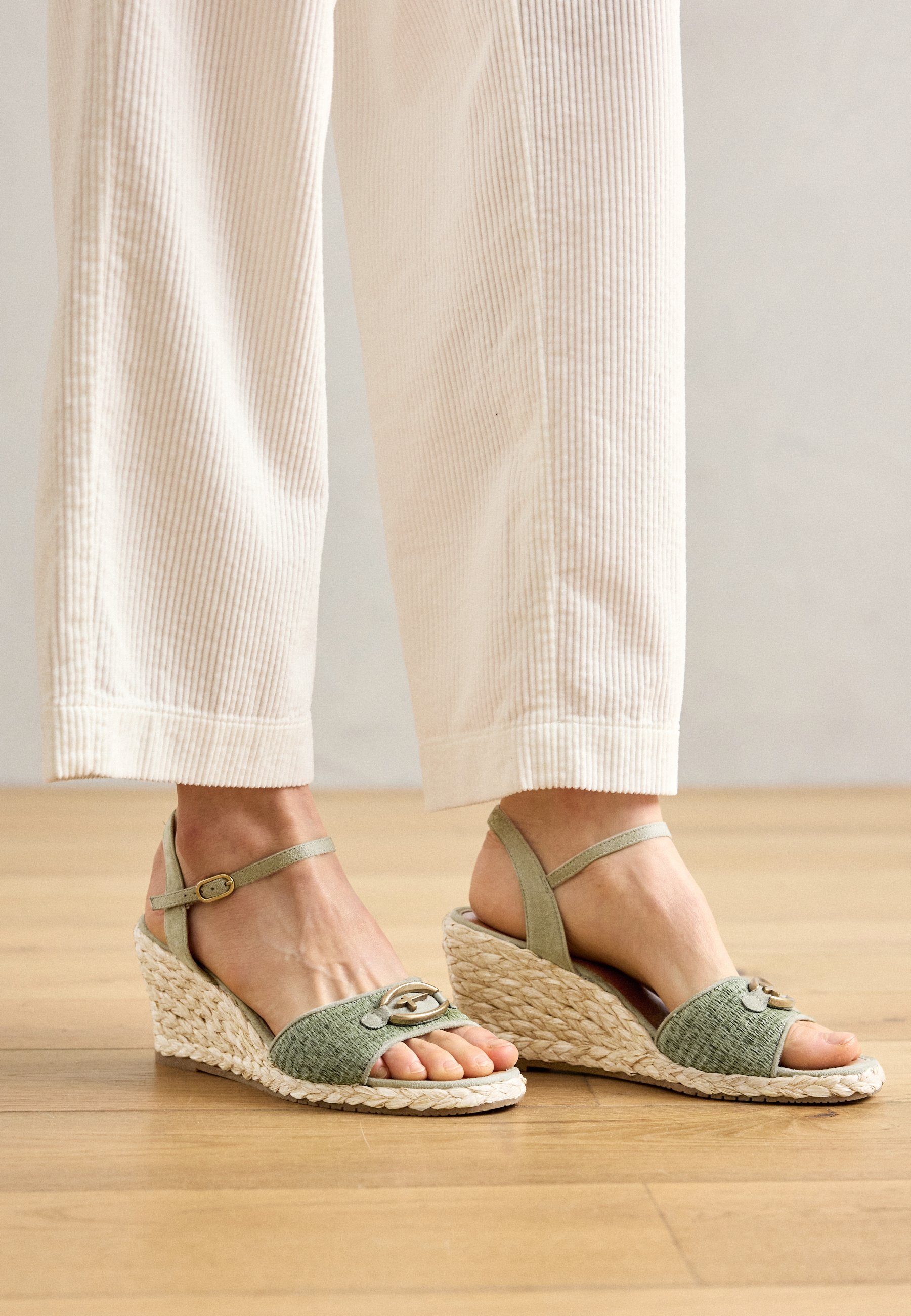 Groene Sandalen met sleehak online shop • ZALANDO • Ruim aanbod