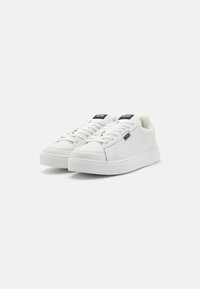 Colmar Originals BATES BLANK - Tossud - white