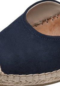 Tamaris Platforminiai sandalai - navy