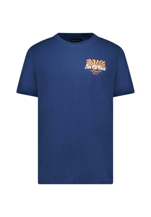 Marineblauw katoenen t-shirt met korte mouwen. Heeft een borstzakprint met een oranje zonnestraal en de tekst "Sur le Bord." Standaard ronde hals.