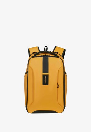 Gelber und schwarzer Samsonite Rucksack mit zwei gepolsterten Schultergurten, einem oberen Griff und einem vorderen vertikalen schwarzen Streifen.