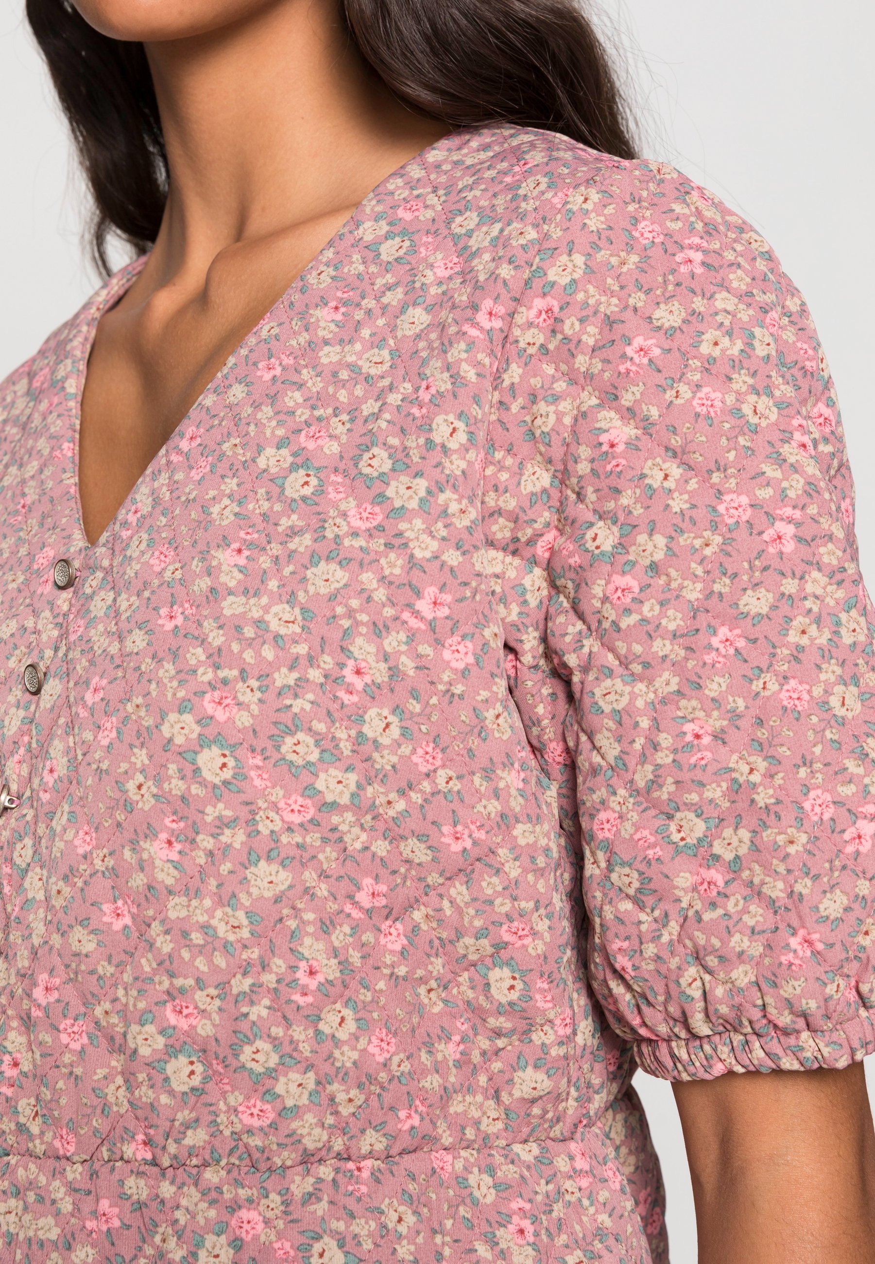 Damen FUNIKA DRESS - Freizeitkleid Damen FUNIKA DRESS - Freizeitkleid