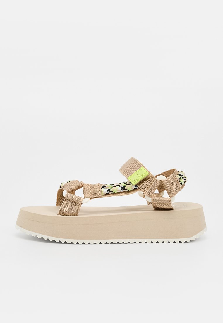 Sandalias con plataforma