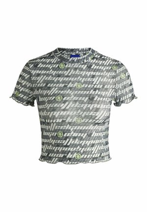 Grijze T-shirt met korte mouwen, voorzien van een herhaald tekstpatroon en groene smiley-accents. Golfzoom en ronde halslijn.
