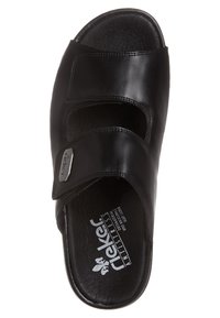 Sort slidesandal lavet af glat læder med udsparingsdesign, Velcro-stropper og polstret indre. Har logo på indersålen.