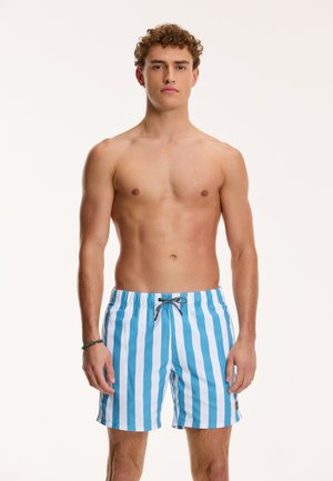 Blaue und weiße gestreifte Badeshorts mit elastischem Bund, Kordelzug und Seitentaschen, aus leichtem Stoff gefertigt.