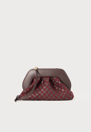 Woven clutch bag in burgundy and grey with a smooth brown frame, pleated design, and a detachable strap. Features a gold clasp.