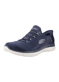 Mondo plavi slip-on tenisice s teksturiranim gornjim dijelom, elastičnim dizajnom vezica i bijelim gumennim potplatom. Ima naglasak s logom na stranici.