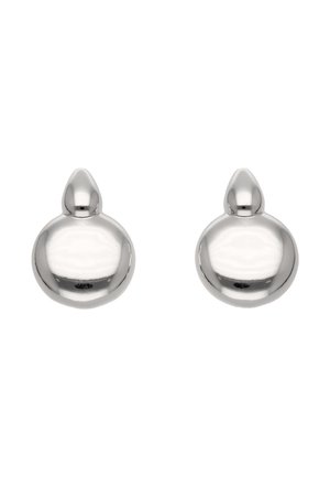 Pár polírozott ezüst fülbevaló gyöngy alakú részletekkel, kerek alapokon, fehér háttéren.