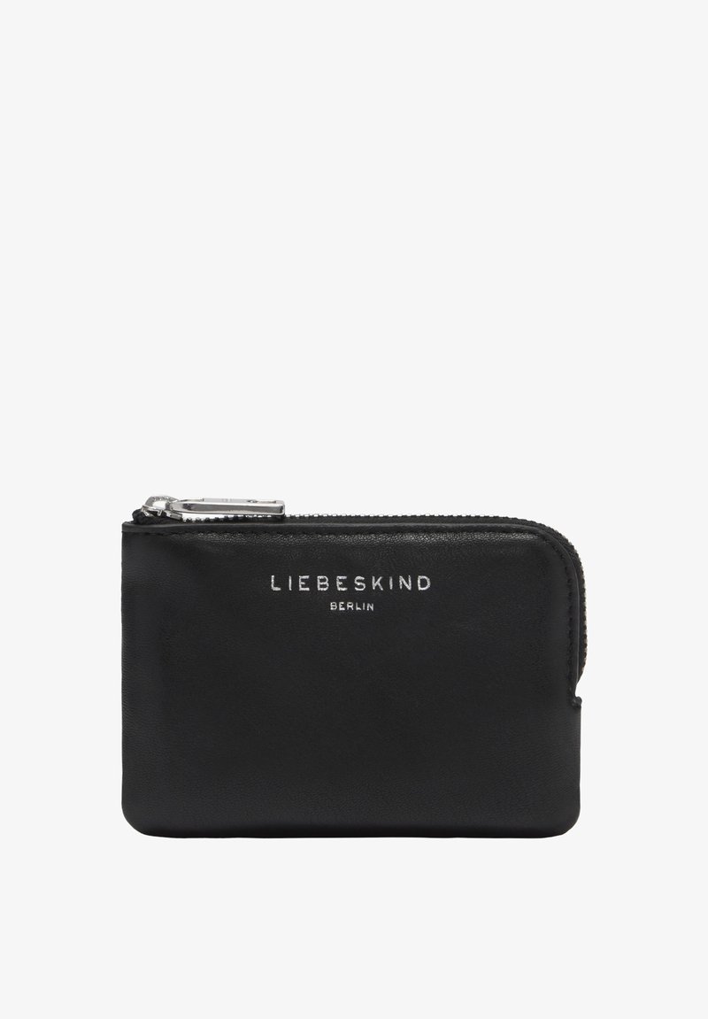 Schwarzes Leder-Münzetui mit Reißverschluss, silberner Zipper und dem in Weiß eingeprägten "Liebeskind Berlin"-Logo in der Mitte der Vorderseite.