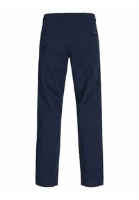 Pantalon bleu marine à jambes droites avec passants pour ceinture et deux poches arrière boutonnées, vu de dos sur fond blanc.