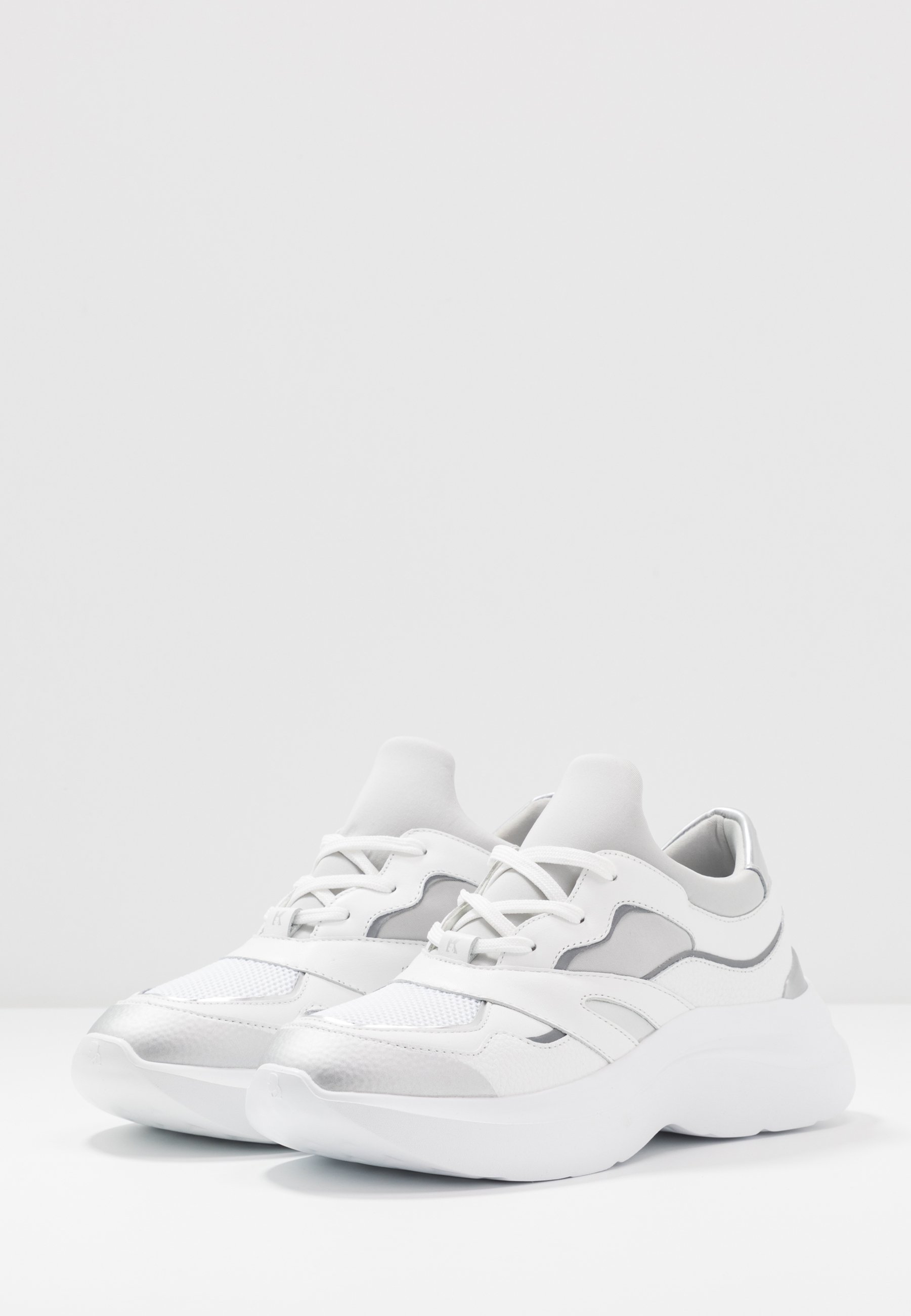 KARL LAGERFELD SKYLINE DELTA LACE MIX Joggesko white KARL LAGERFELD SKYLINE DELTA LACE MIX Joggesko white