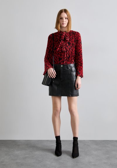 Ludovic de Saint Sernin PHONE CLEAVAGE BAG - Τσάντα χιαστί - black