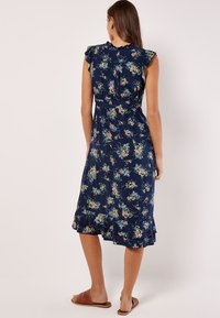 Apricot FLORAL DITSY MIDI - Vardagsklänning - navy