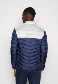 Jack & Jones JJEHERO PUFFER COLLAR - Vinterjakke - navy blazer/glacier gray