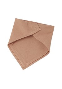 Baumwollschürze in sanftem Beige, mit gerippter Textur, dreieckiger Form und zwei Druckknöpfen für eine verstellbare Passform.