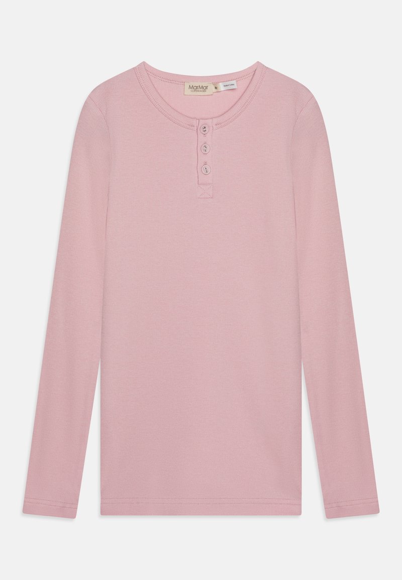 Hosszú ujjú, világos rózsaszín ing, textúrált anyagból. Henley-stílusú nyakkal rendelkezik, három gombbal és lekerekített dekoltázzsal.