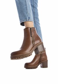 Refresh Botines con plataforma - camel