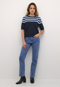 Kaffe KALIZZA - Triko s potiskem - navy windsurfer half stripe