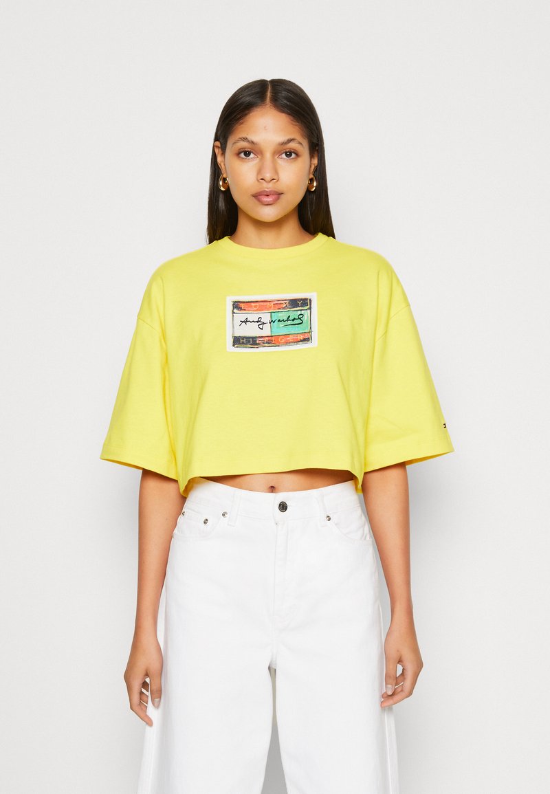 Tommy Hilfiger THxAW FLAG CROPPED TEE TShirt print vivid yellow