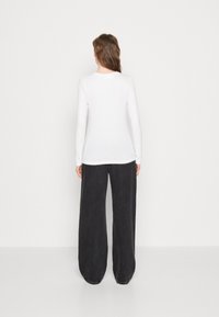 Selected Femme SLFDIANNA O NECK - Tops ar garām piedurknēm - bright white