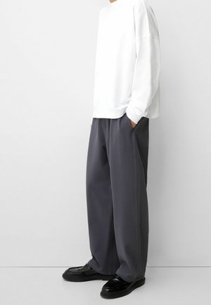 Bershka, Pantalon de survêtement - grey