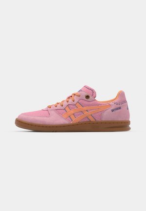 ASICS SportStyle SKYHAND OG UNISEX - Sneakers basse - coneflower/terracotta