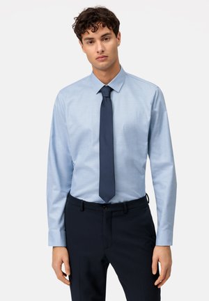 SUPER SLIM - Zakelijk overhemd - light blue