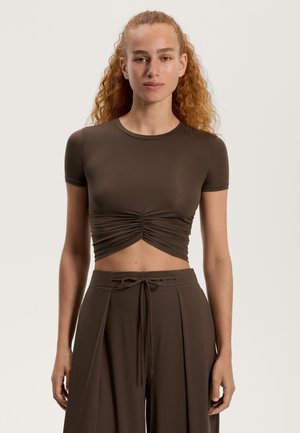 SHORT-SLEEVES CROP RUCHED - Tričko s potlačou - brown