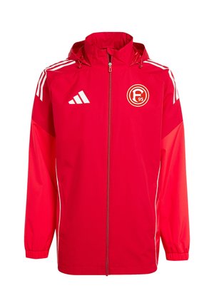 Rote Sportjacke mit durchgehendem Reißverschluss und Kapuze, weißem Adidas-Logo und dreifachen Streifen auf den Schultern sowie einem runden "F 95"-Emblem auf der Brust.