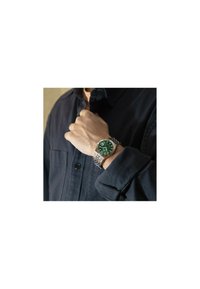 Lotus AUTOMATIC - Ure - vert