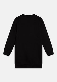 Sweatshirt noir à manches longues avec un col rond côtelé, des poignets ajustés et un ourlet. Fabriqué en tissu doux et texturé avec un design uni.