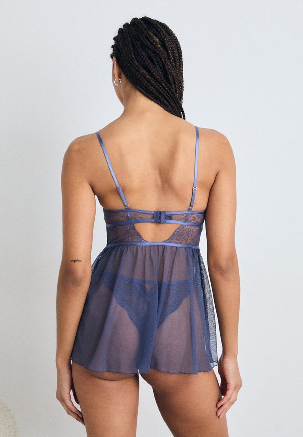 WIRED ISABELLE DOT - Pyjamas2