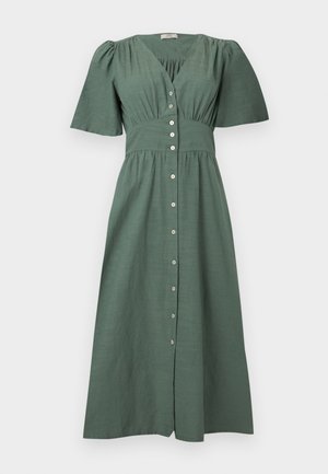 Robe midi verte à manches bouffantes, encolure en V, taille cintrée et fermeture boutonnée sur le devant.