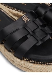 Tommy Hilfiger AUTHENTIC FLAT - Ciabattine - black