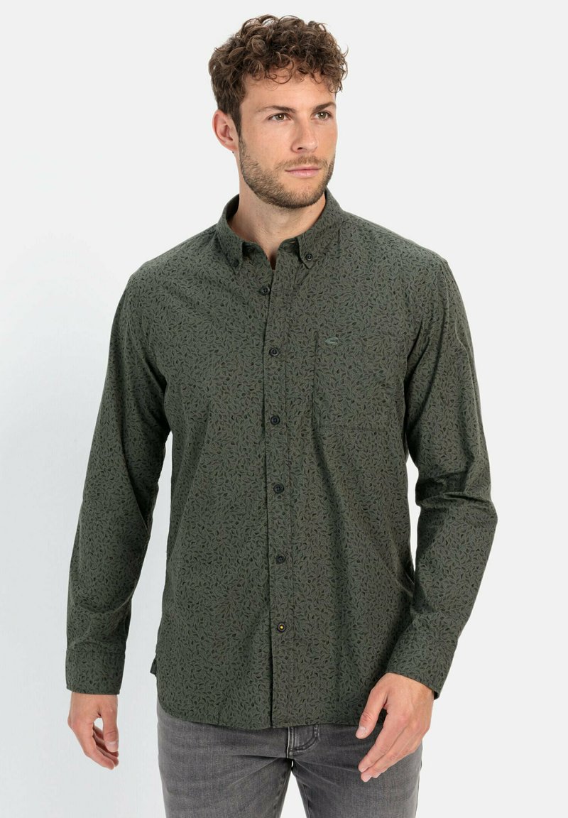 camel active MIT ALLOVER - Skjorter - leaf green