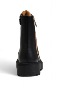 Alviero Martini Stivaletti con plateau - black