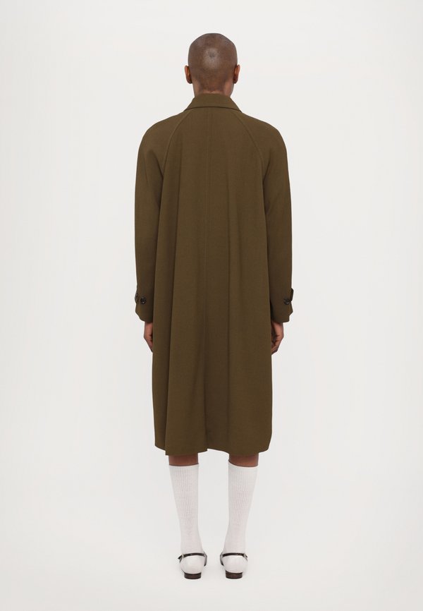 Classic coat - cricket3