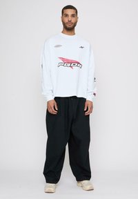 Pegador DOME - Langærmet T-shirt - white