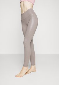 MAGIC Bodyfashion LEATHER LOOK LEGGING - Donji dio pidžame - espresso