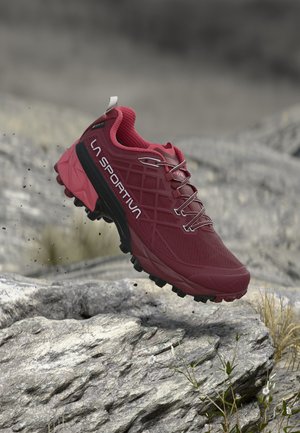 La Sportiva AKYRA II WOMAN GTX - Matkajalatsid - redwood/rosebay