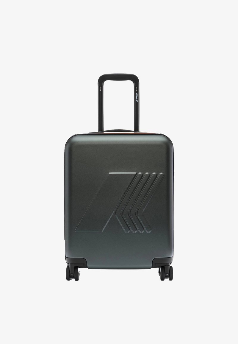 Valigia rigida in plastica verde scuro con scanalature diagonali, manico nera retrattile e due ruote per la mobilità.