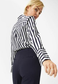 BRAX STYLE LILLYTH  - Stoffhose - navy