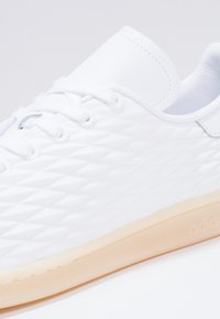 adidas Originals Tenisky - white