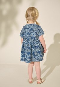 Thumbnail Image 2